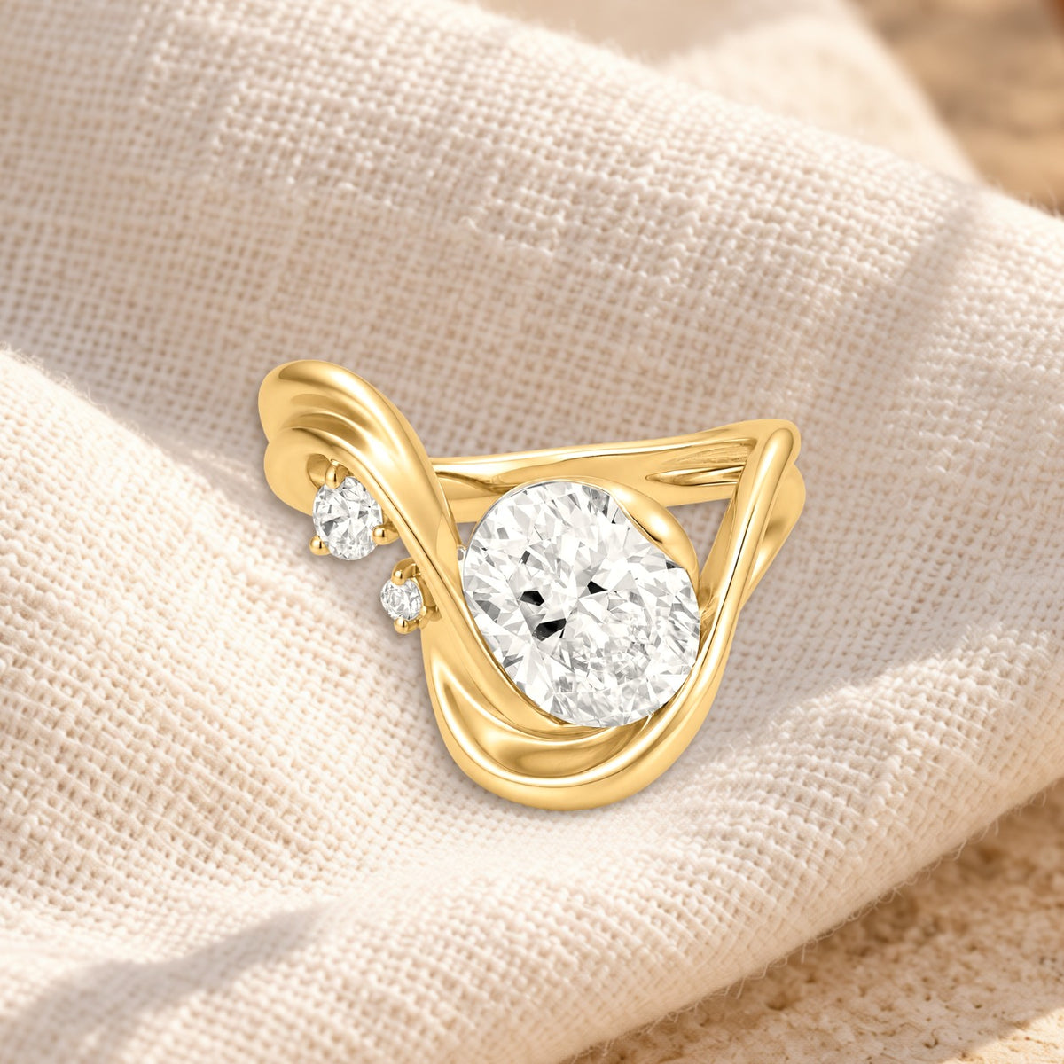 Onda twist ribbon diamond ring on cream linen